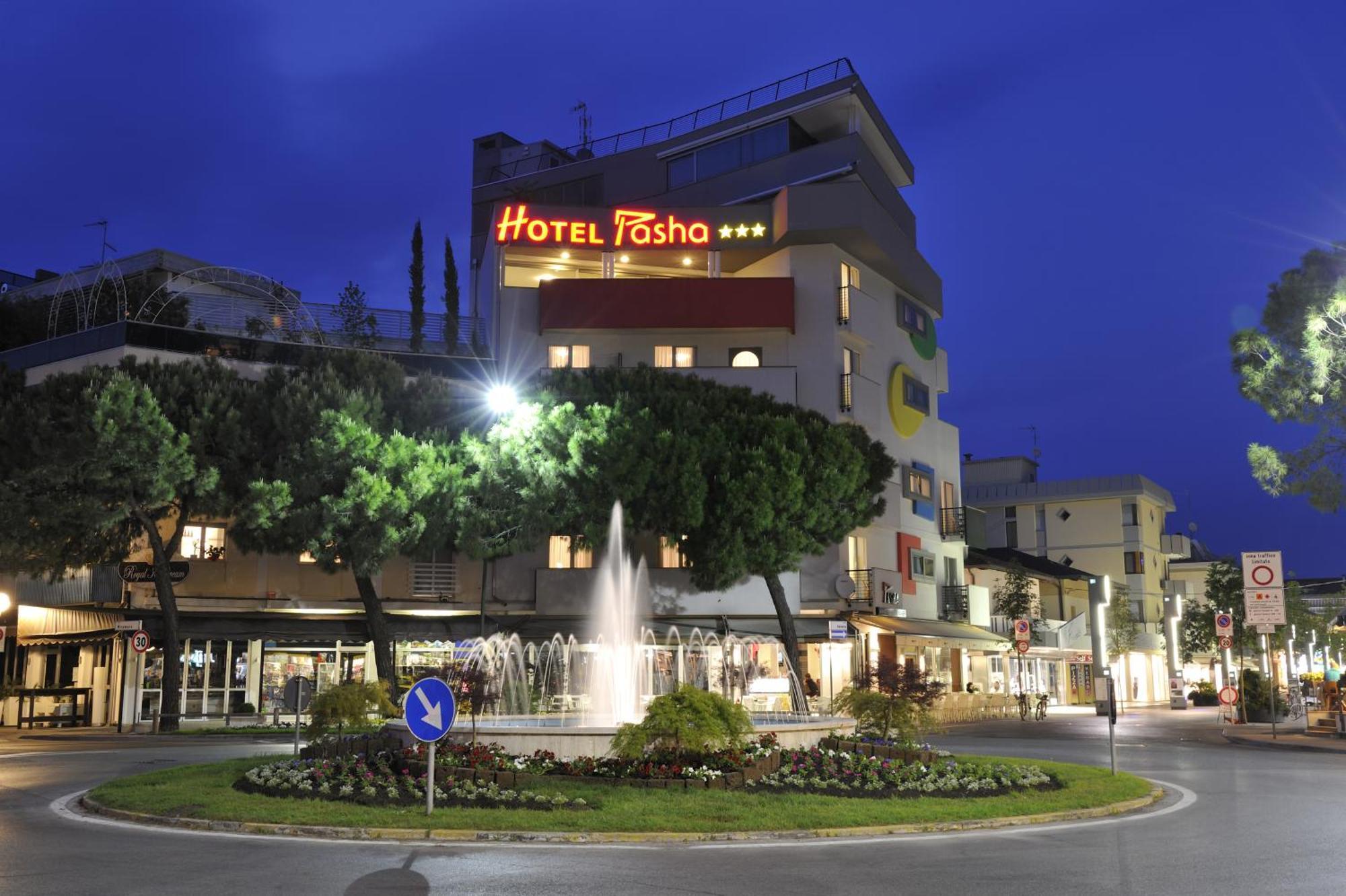 Hotel Pasha Lignano Sabbiadoro Dış mekan fotoğraf