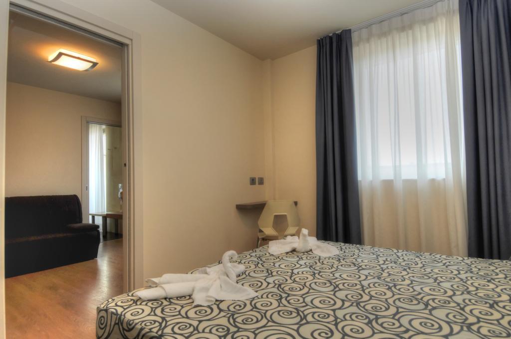 Hotel Pasha Lignano Sabbiadoro Dış mekan fotoğraf