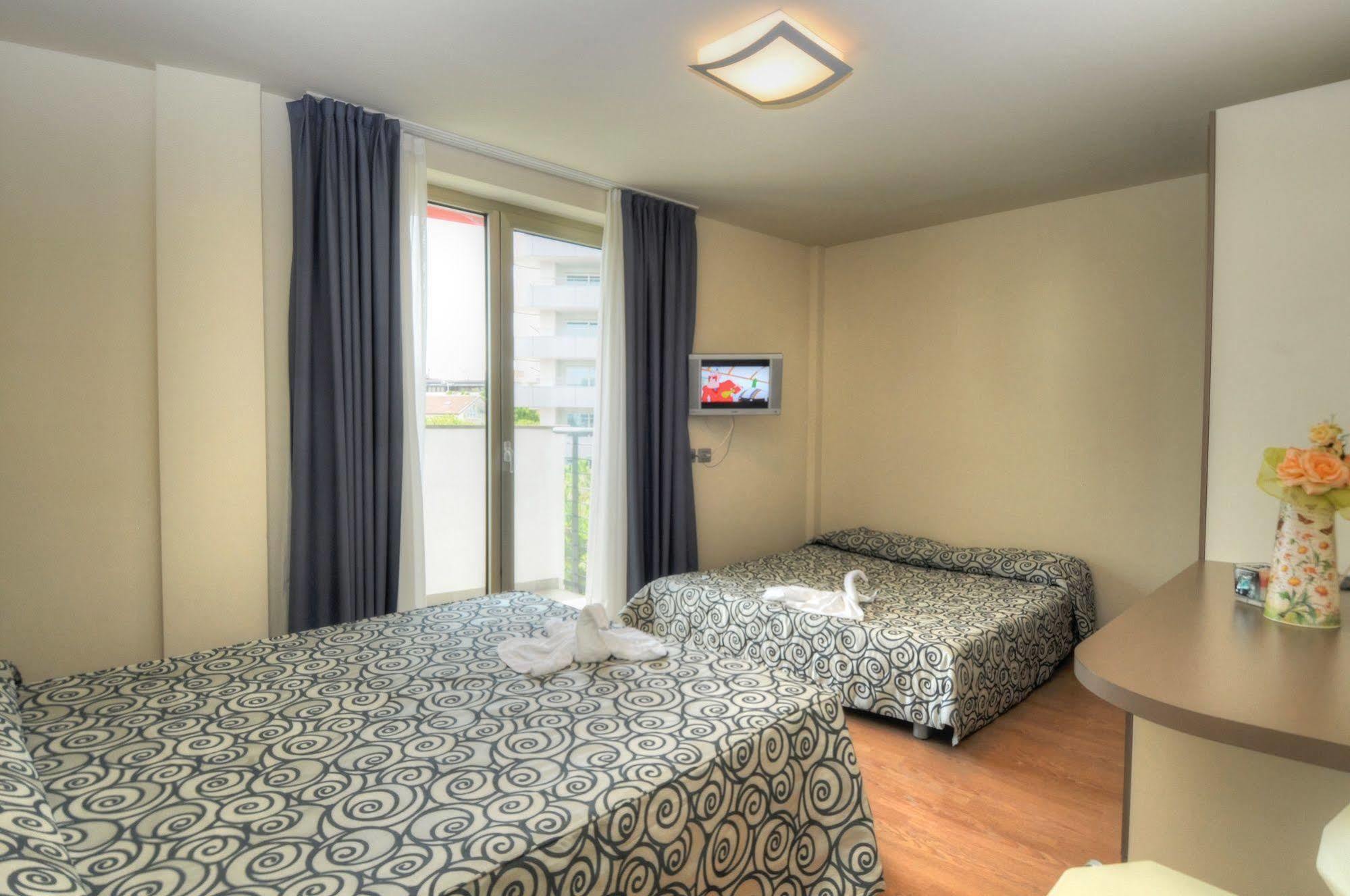 Hotel Pasha Lignano Sabbiadoro Dış mekan fotoğraf