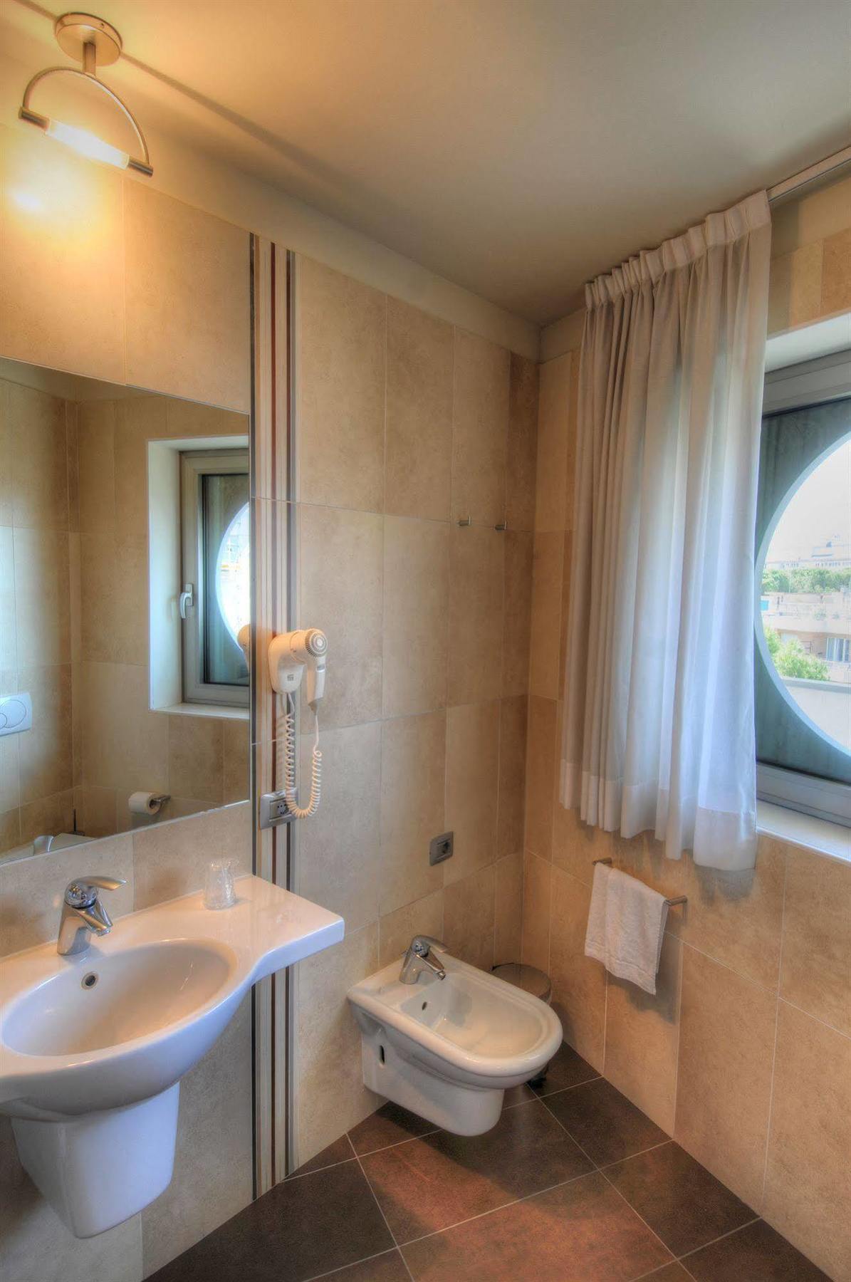 Hotel Pasha Lignano Sabbiadoro Dış mekan fotoğraf