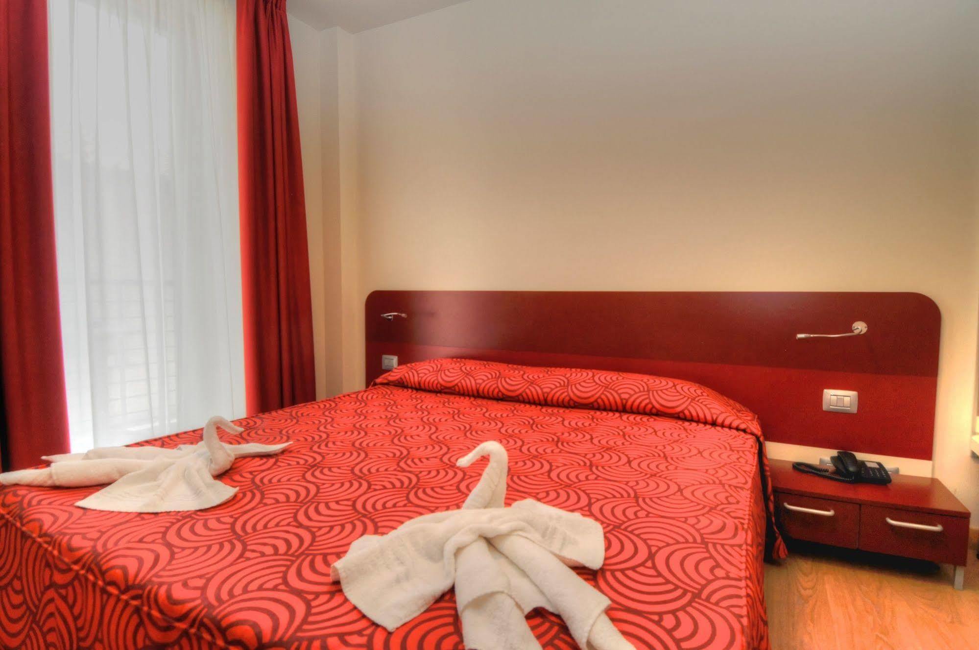 Hotel Pasha Lignano Sabbiadoro Dış mekan fotoğraf