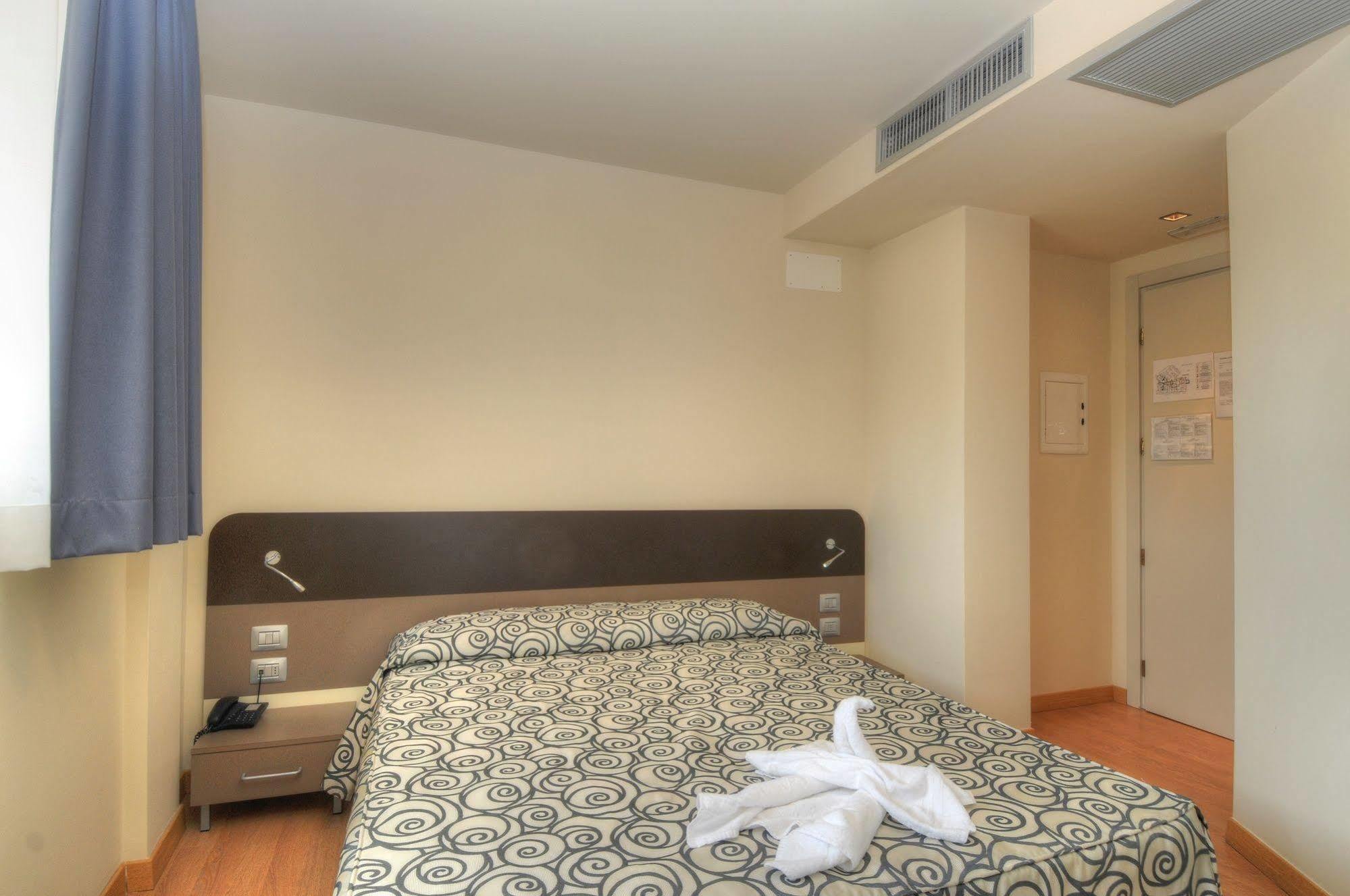 Hotel Pasha Lignano Sabbiadoro Dış mekan fotoğraf