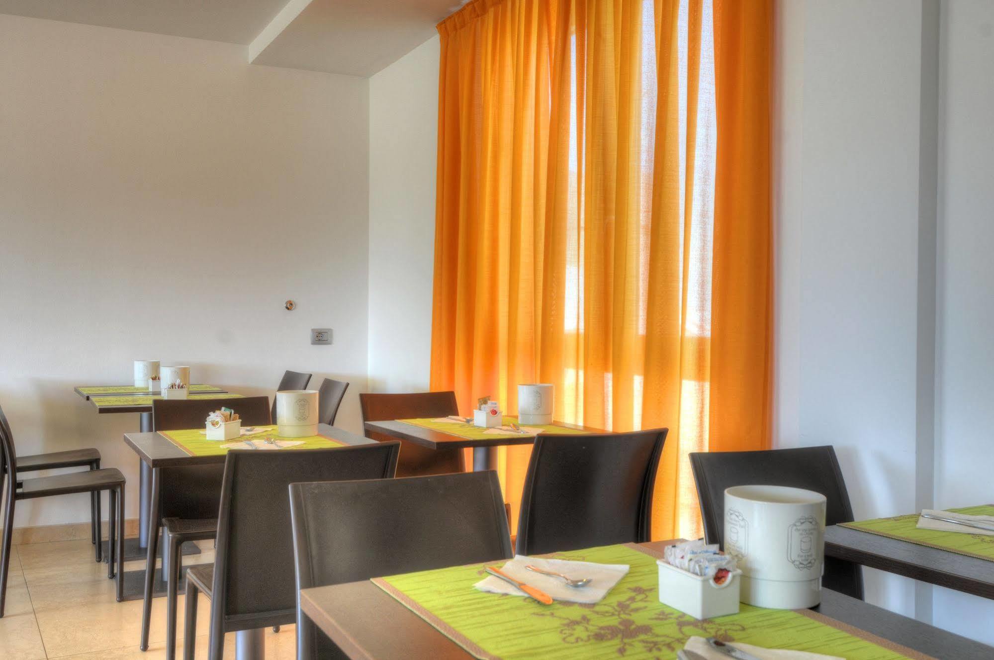 Hotel Pasha Lignano Sabbiadoro Dış mekan fotoğraf