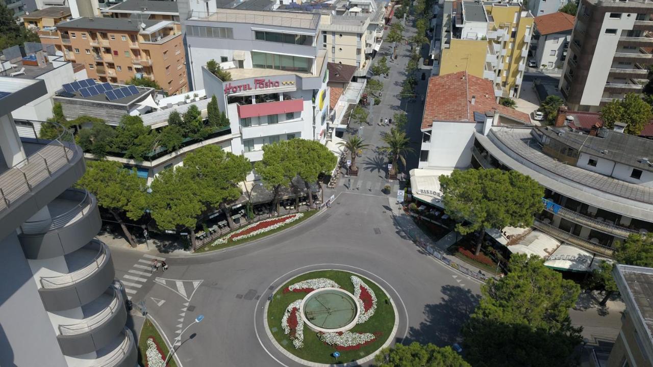 Hotel Pasha Lignano Sabbiadoro Dış mekan fotoğraf