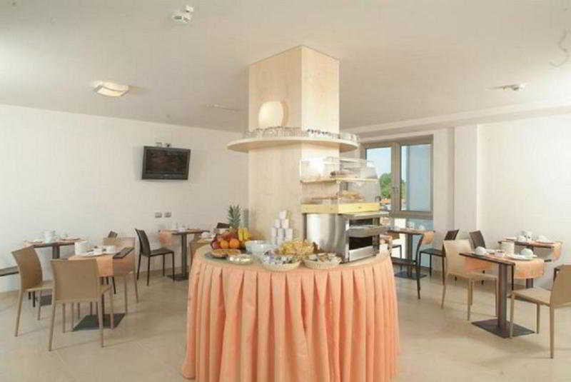 Hotel Pasha Lignano Sabbiadoro Dış mekan fotoğraf