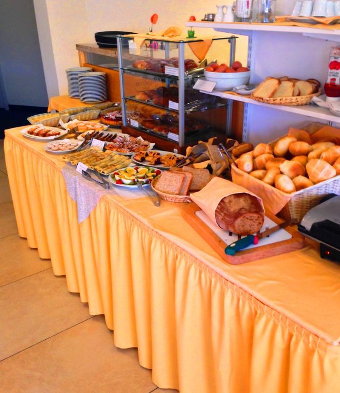 Hotel Pasha Lignano Sabbiadoro Dış mekan fotoğraf